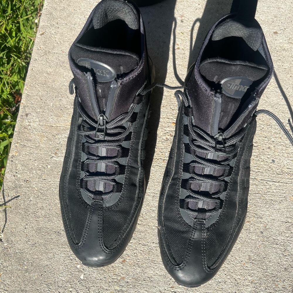 Nike Black High-Top Athletic Shoes